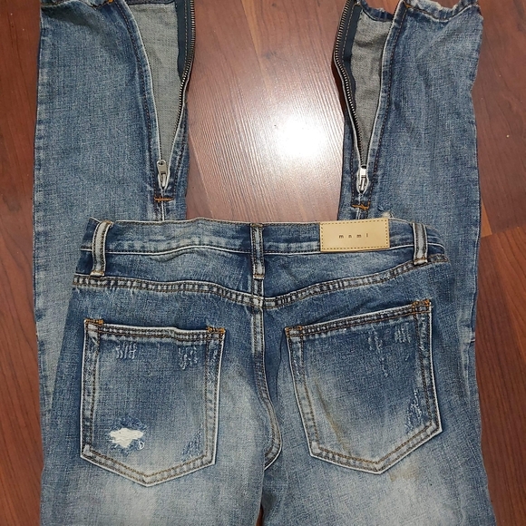 Black distress jean - Picture 7 of 9